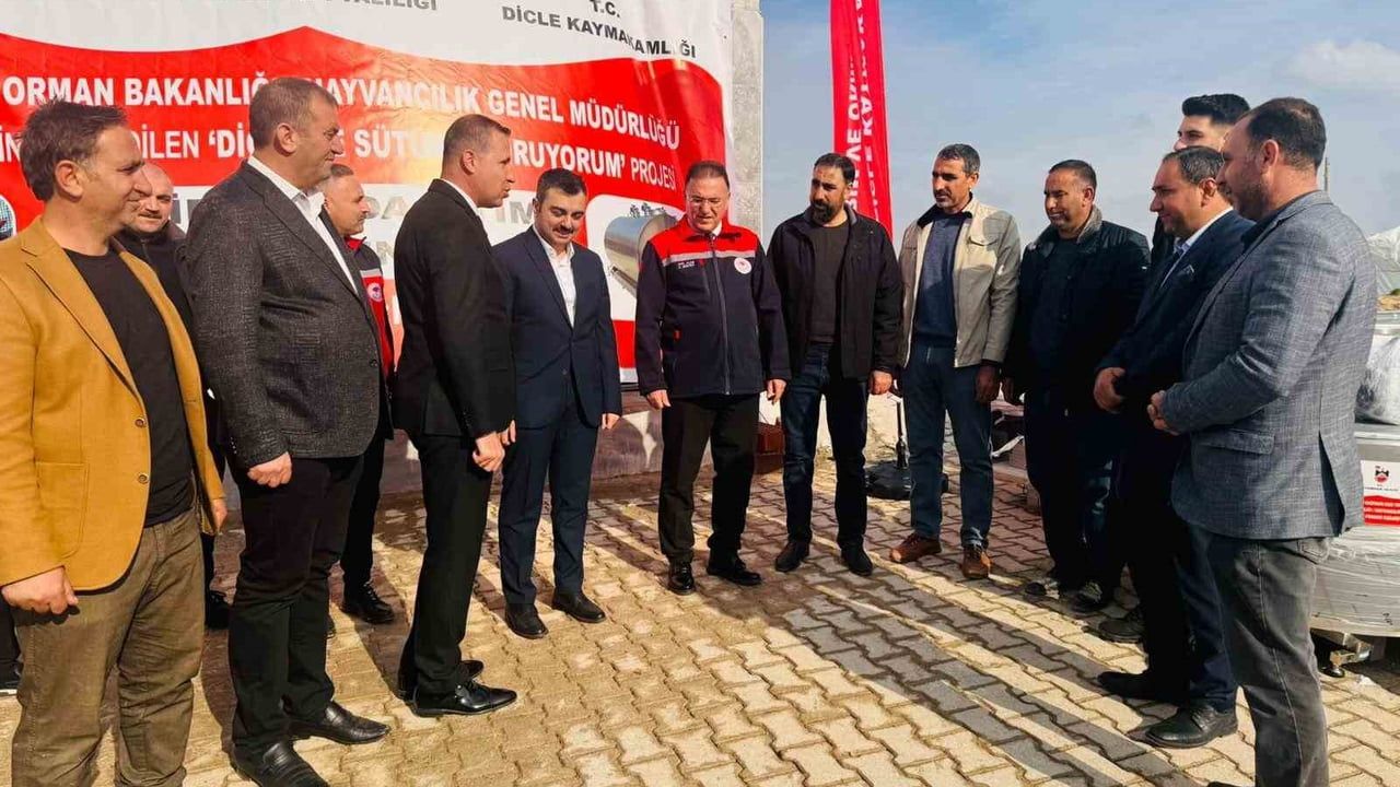 Dicle'de Çavlı Kooperatifine 7 Hibeli Süt Soğutma Tankı Dağıtıldı