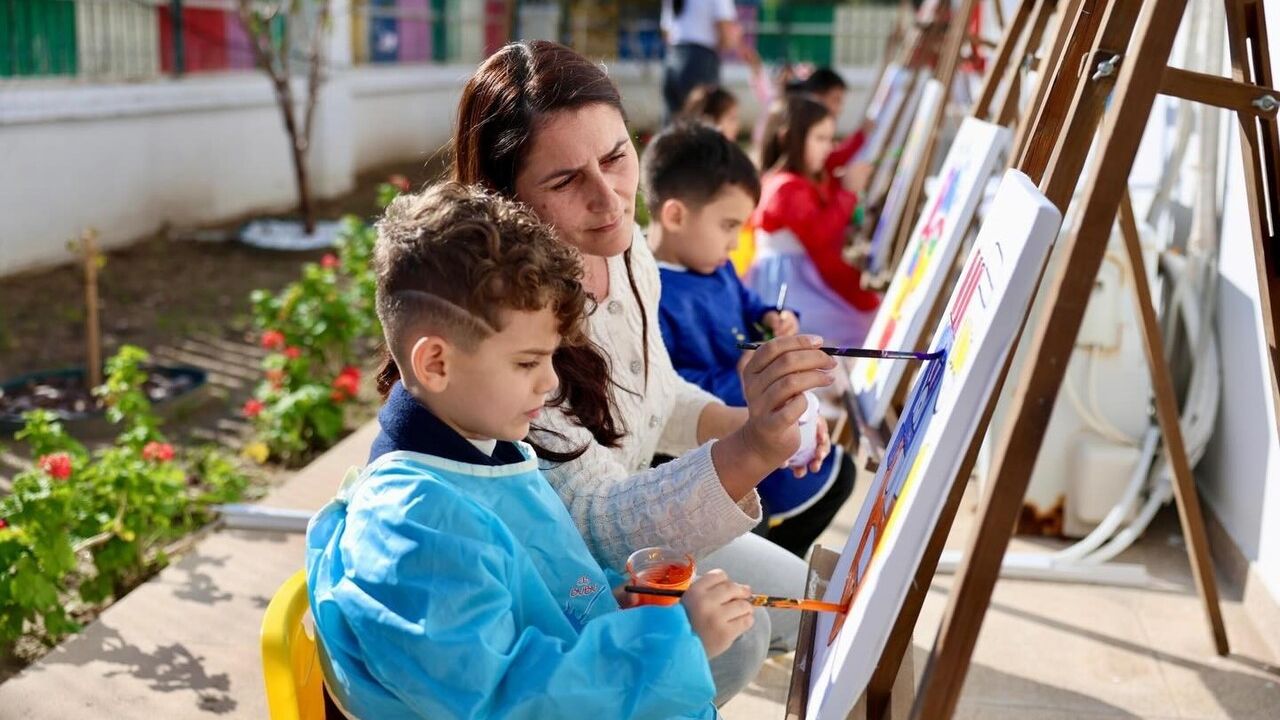 Didim Belediyesi Deniz Yıldızları Kreş ve Gündüz Bakımevi'nde Renkli Resim Etkinliği