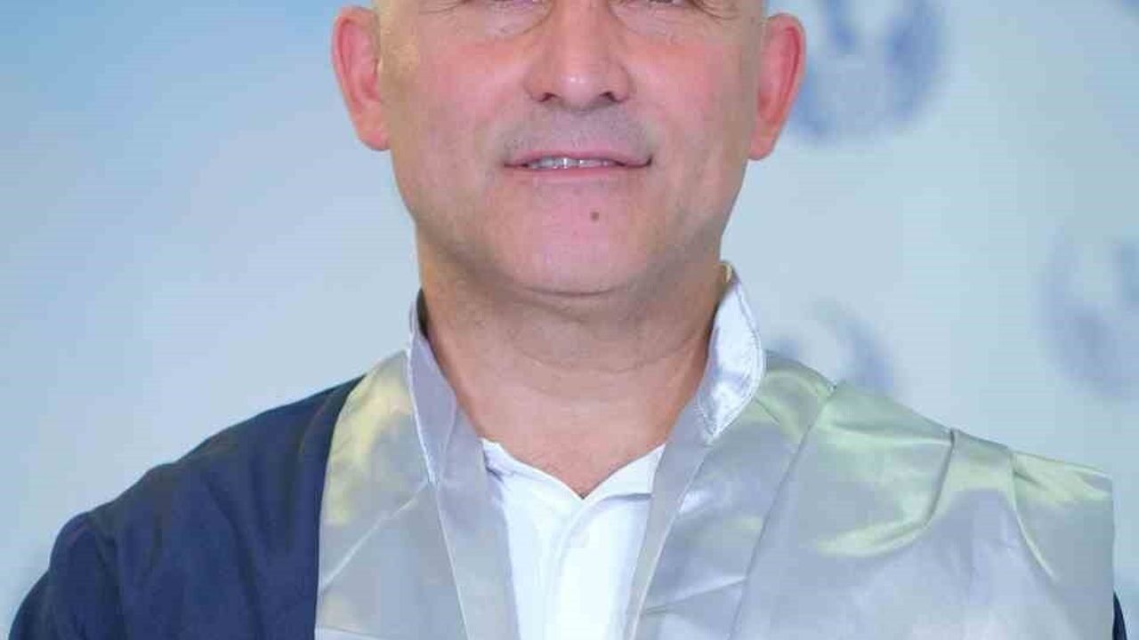 Dijital Dünyanın Görünmez Tehdidi: Gençlerin Psikolojik ve Sosyal Yapısı Üzerine