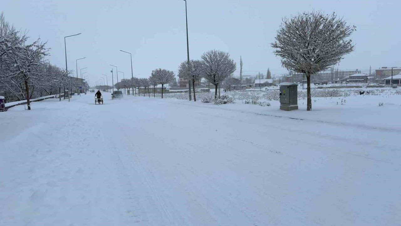 Diyadin'de eğitime 1 gün ara