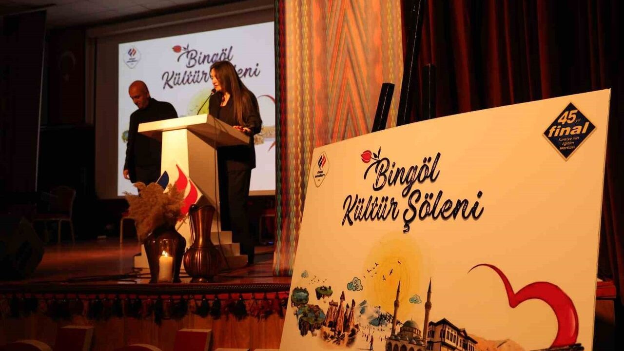 Diyarbakır'da 12.12 Bingöllüler Günü Şöleni