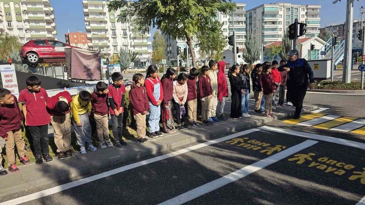 Diyarbakır'da 486 öğrenciye trafik ve çevre bilinci eğitimi