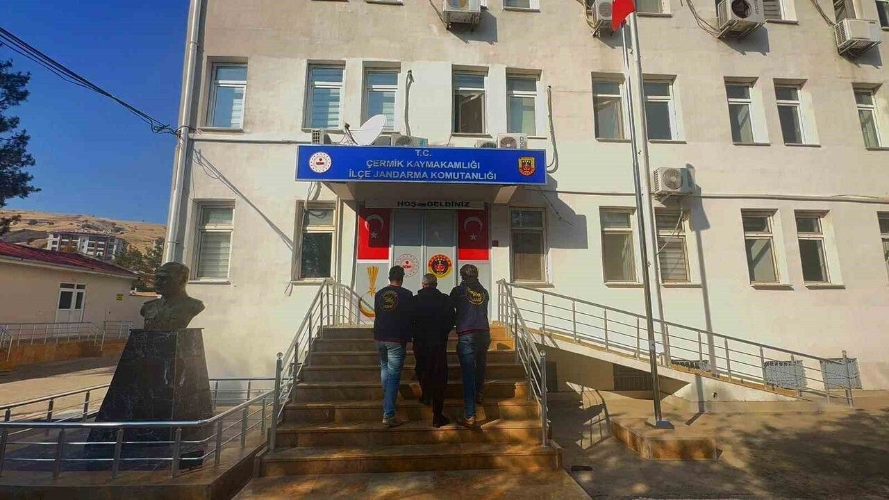 Diyarbakır'da aranan 76 şahıs yakalandı