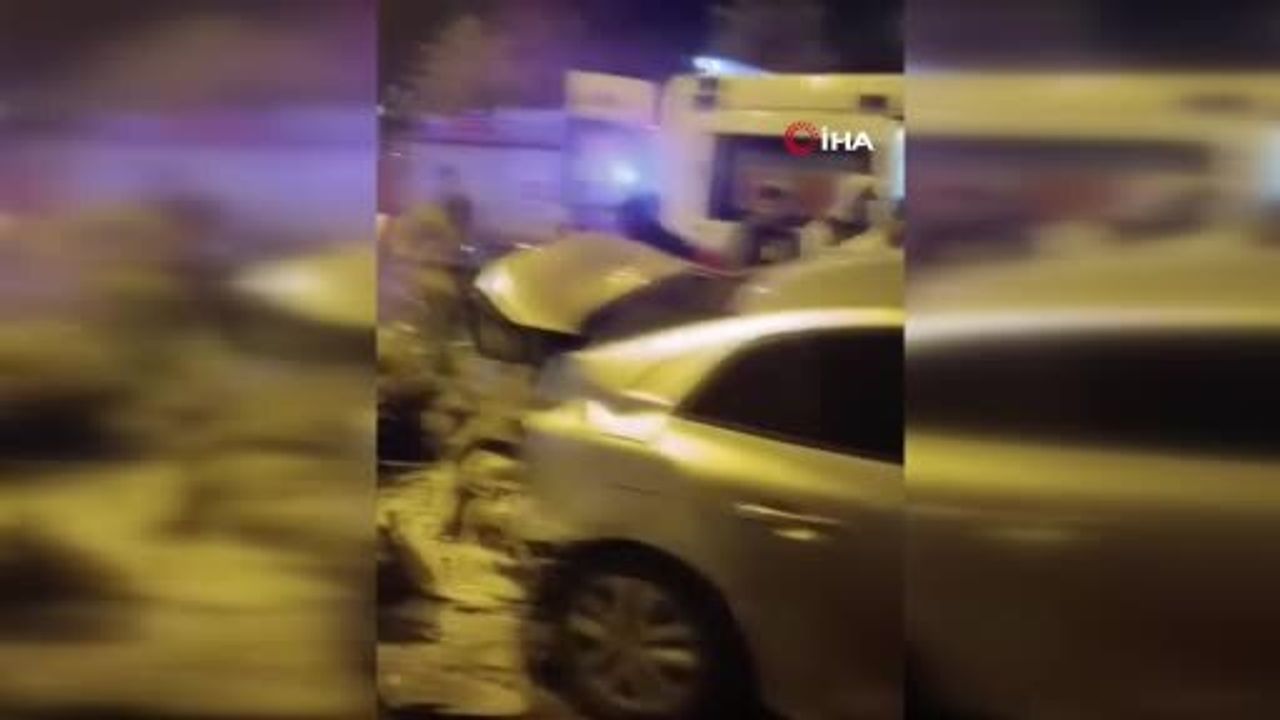 Diyarbakır'da zincirleme trafik kazası: 3 yaralı
