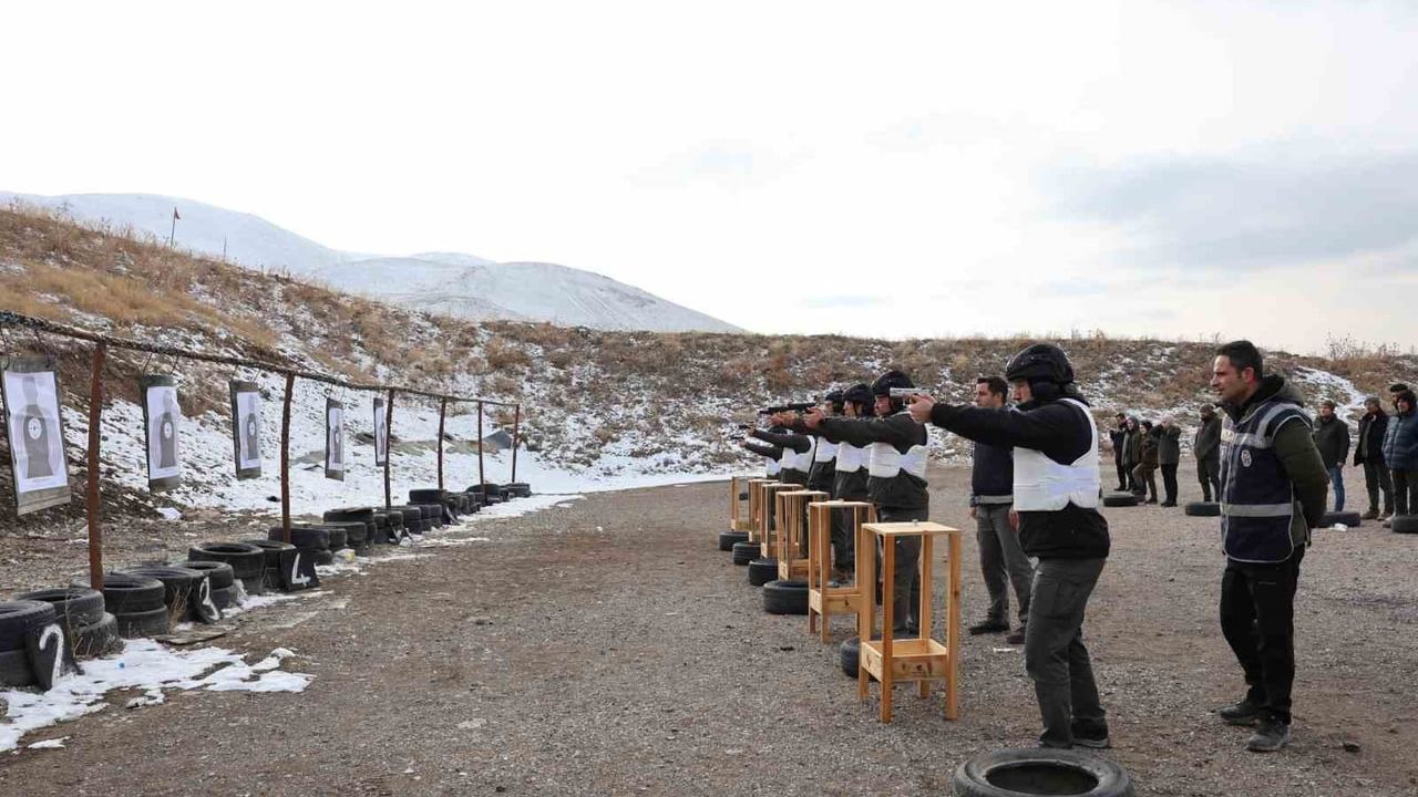 DKMP 13. Bölge Personeline Silah Kullanımı ve Bakımı Eğitimi