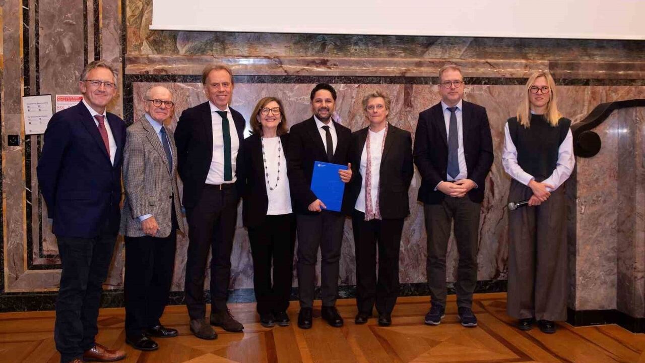 Dr. Humayun Kakar'a Zürih Üniversitesi'nden "Kalp Yetersizliği Uzmanı" unvanı