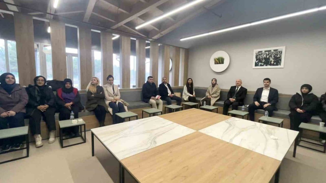 Dumlupınar'da 'Ateşten Gömlek' üzerine Aralık ayı kitap söyleşisi