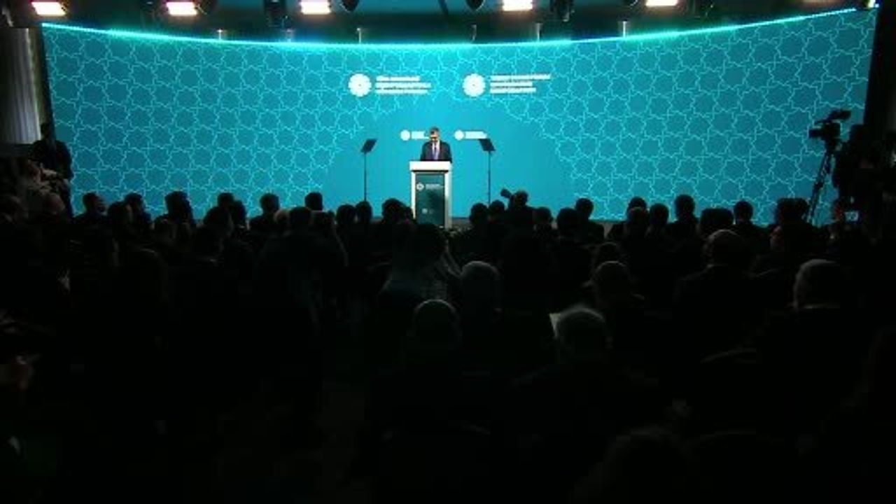 Duran: Dezenformasyon hakikate karşı varoluşsal tehdittir