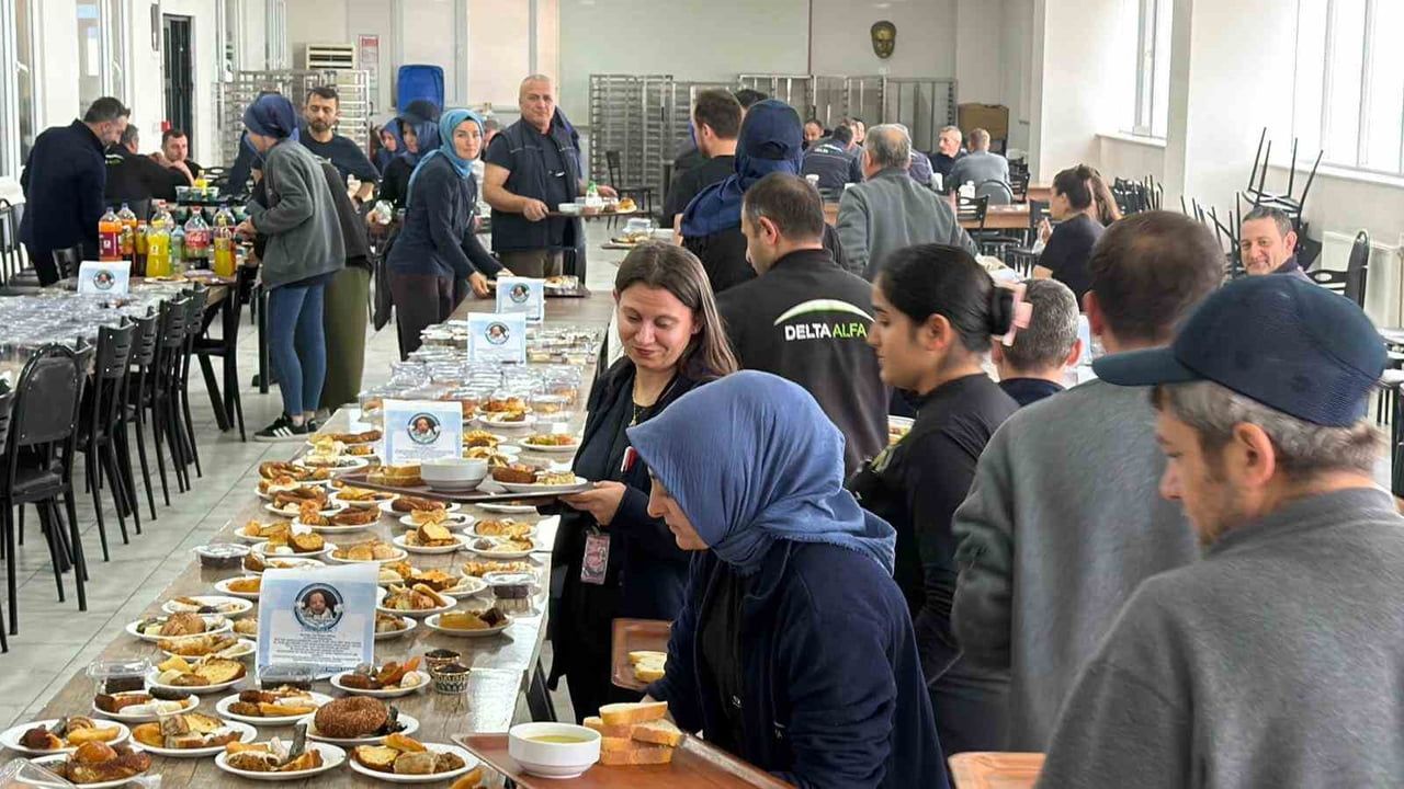 Düzce çorap fabrikası çalışanlarından Rüzgar bebek için dayanışma kampanyası