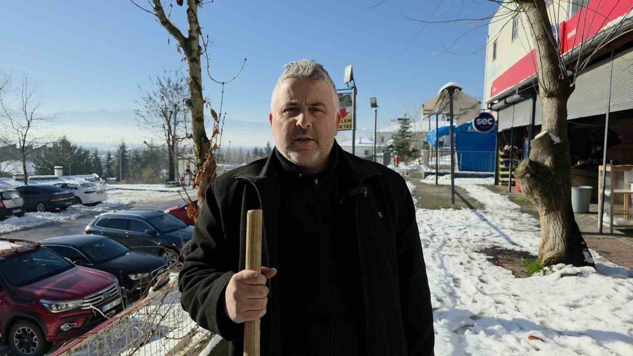 Düzce'de 'Dronlu Muhtar' Mahallesini Havadan Denetledi