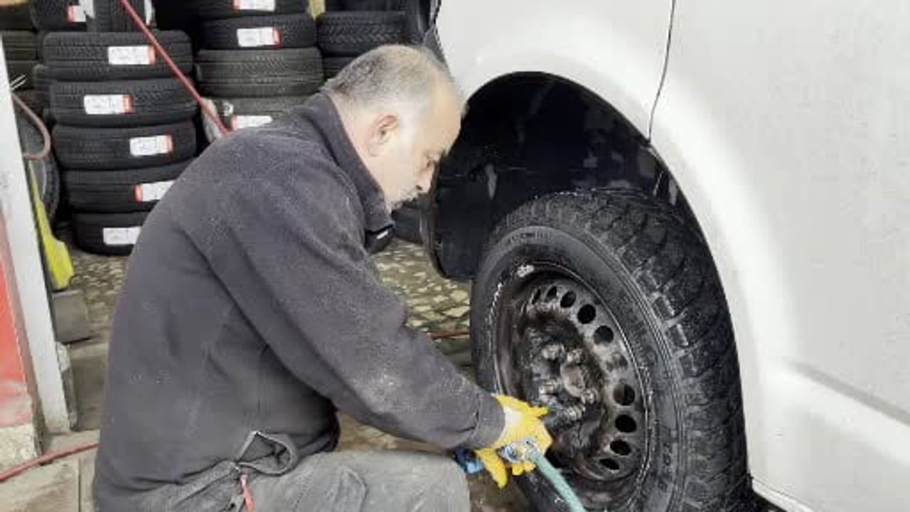 Düzce'de kış lastiği telaşı: servislerde yoğunluk