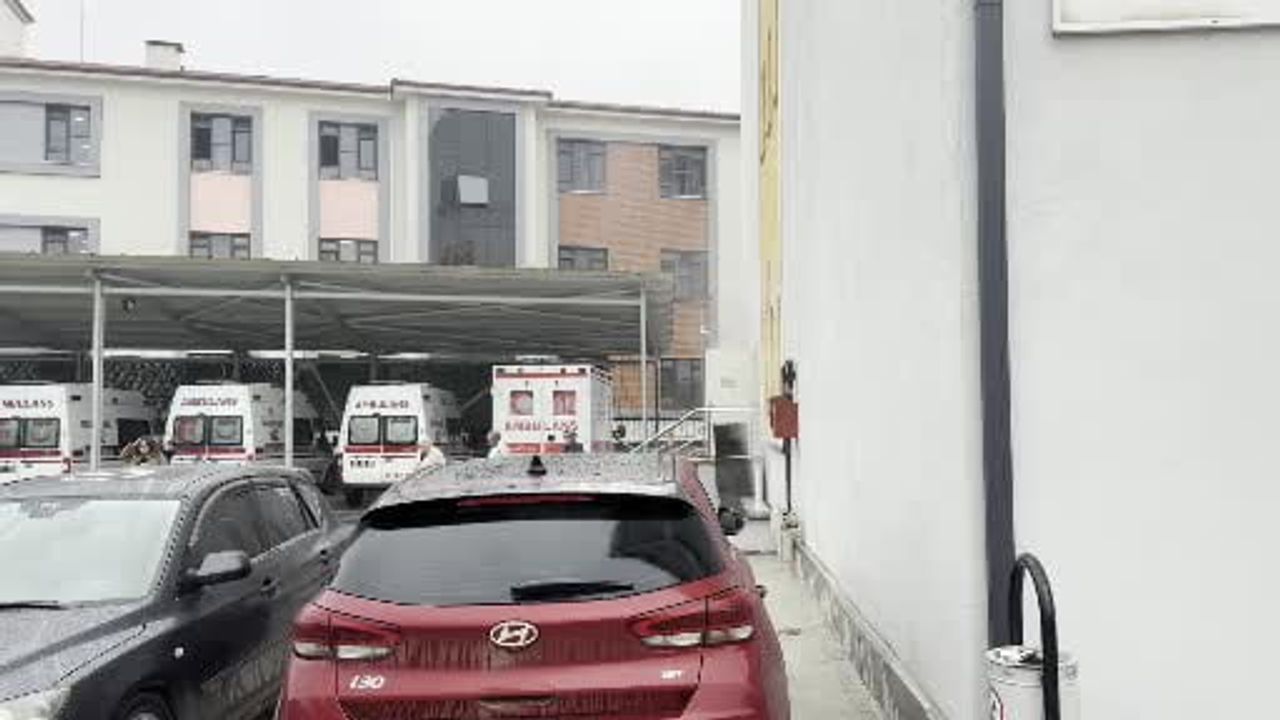 Düzce'de yangın ve deprem tatbikatı: 15 dakikalık yol 5 dakikada alındı