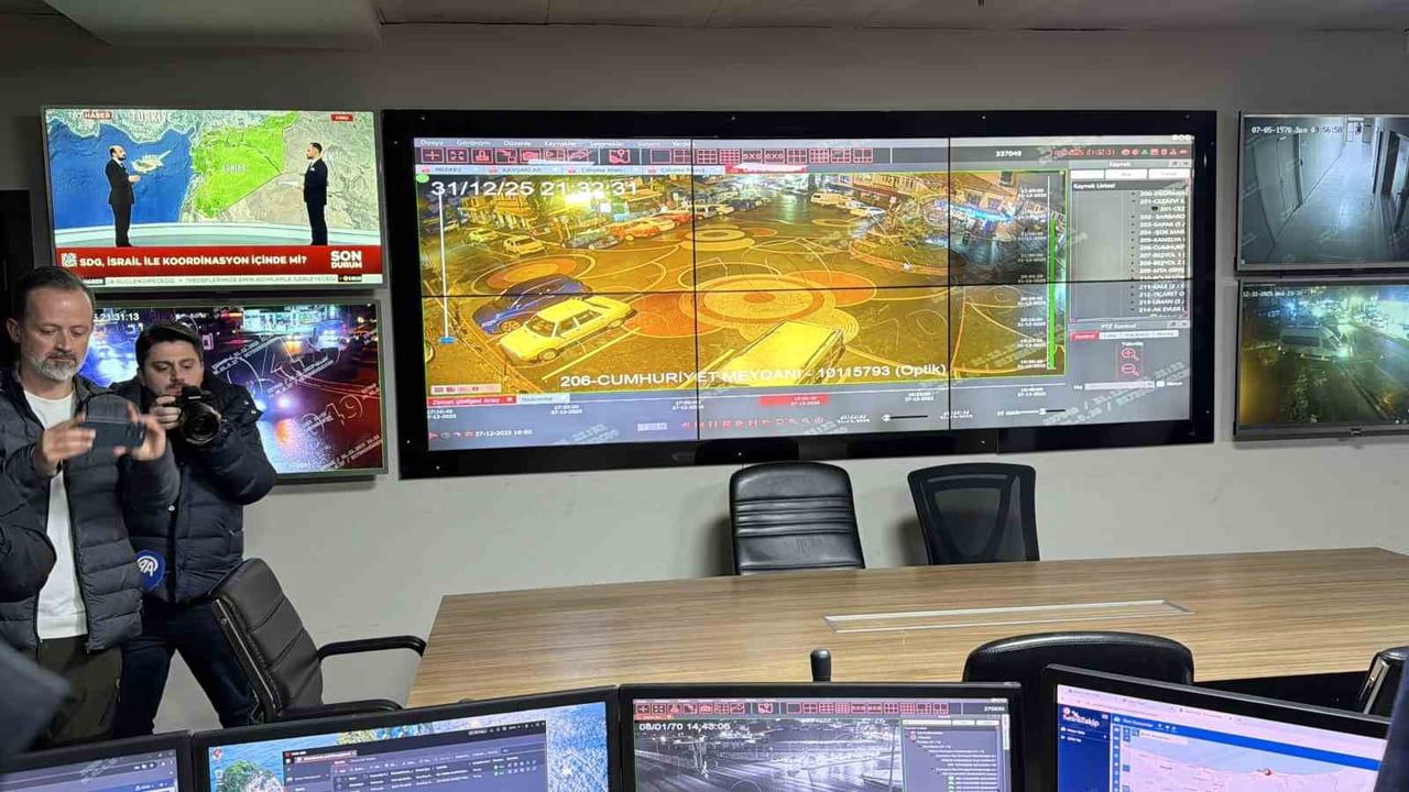 Düzce'de Yılbaşı Güvenliği: Bin 56 Noktadan Kesintisiz Kamera Takibi