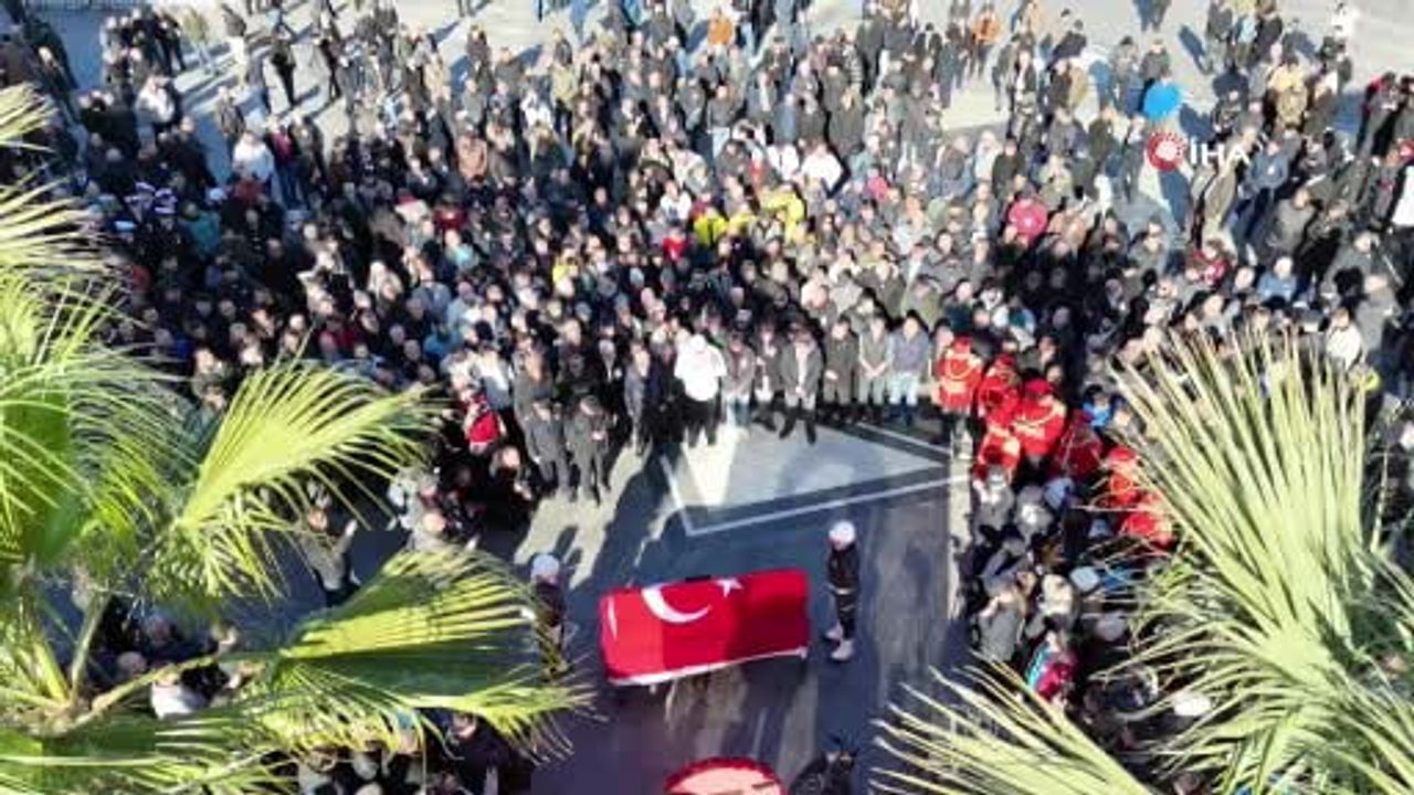 Düzce, şehit polis Turgut Külünk'ü uğurluyor