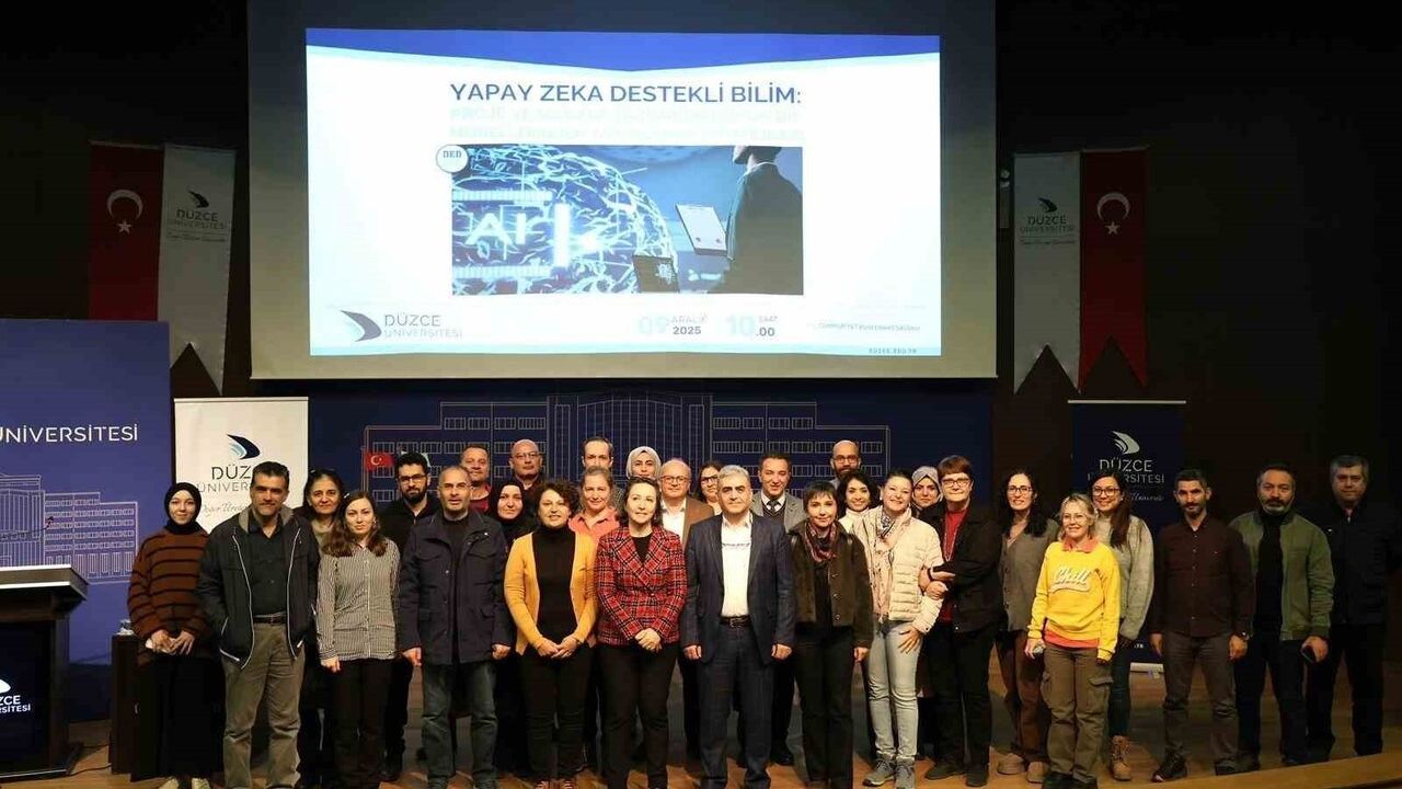 Düzce Üniversitesi'nde 'Yapay Zeka Destekli Bilim' semineri yapıldı