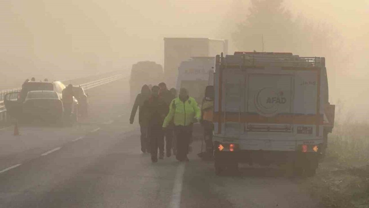 Edirne'de 10 araçlı zincirleme kaza: 5 yaralı