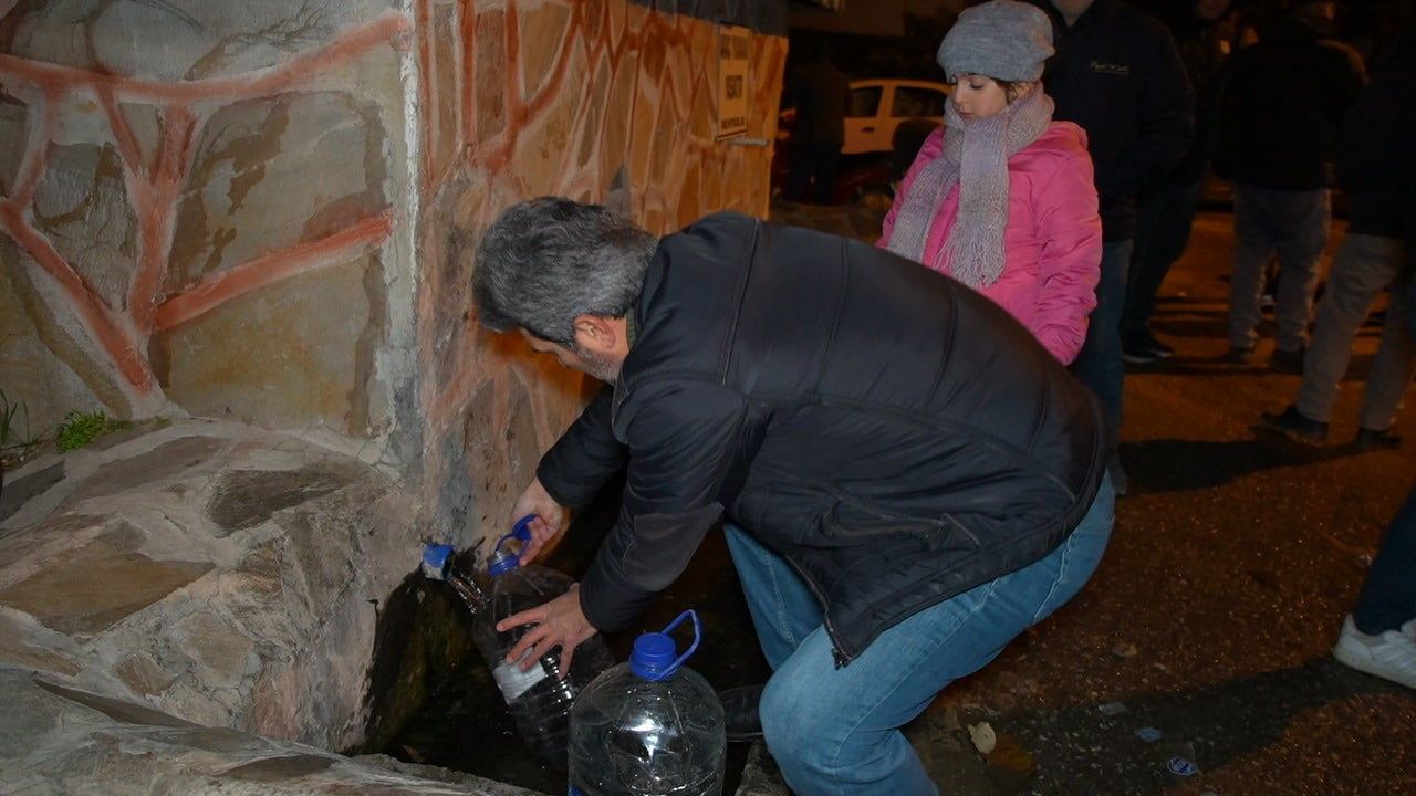 Edirne'de 10 gündür devam eden su kesintisi mahalleliyi sokağa döktü