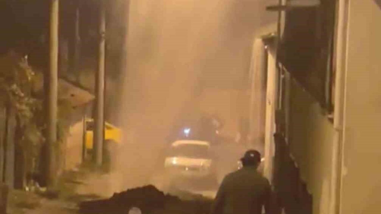 Edirne'de içme suyu hattında patlama: su metrelerce yükseldi