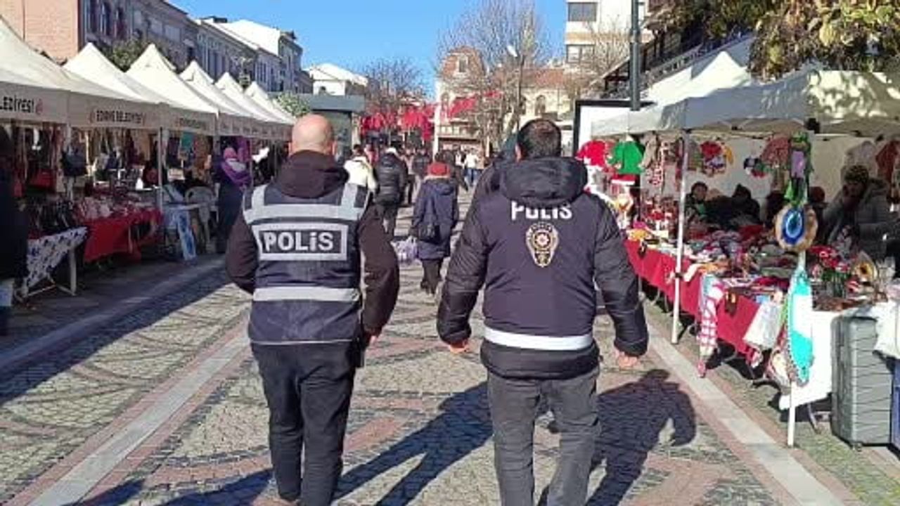 Edirne'de yılbaşı öncesi huzur uygulaması; Saraçlar Caddesi'nde denetimler