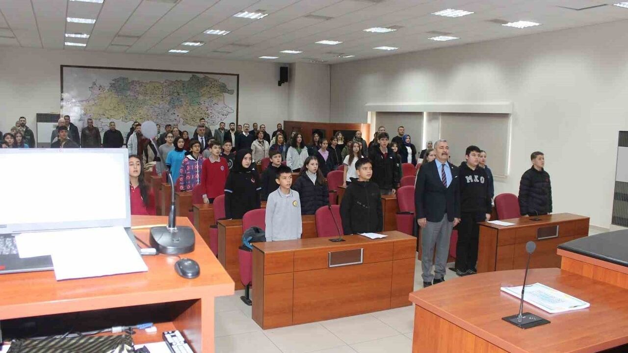 Efeler'de Öğrenci Meclisi yeni döneme başladı