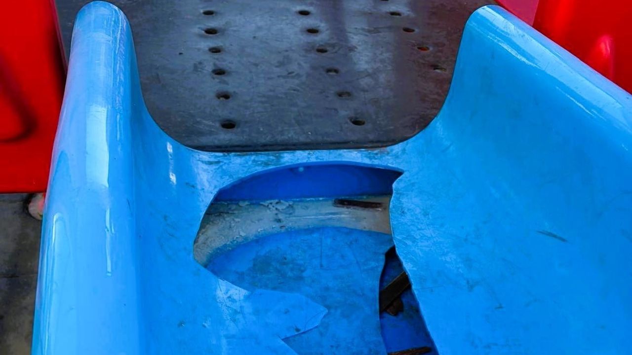 Efeler’de parklara zarar verenler tespit edilecek