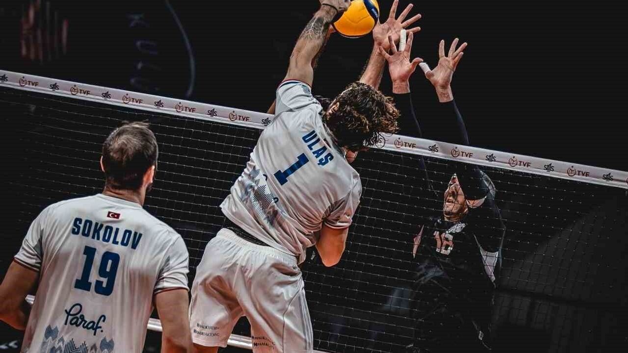 Efeler Ligi 11. Hafta: Halkbank 3-0 Spor Toto