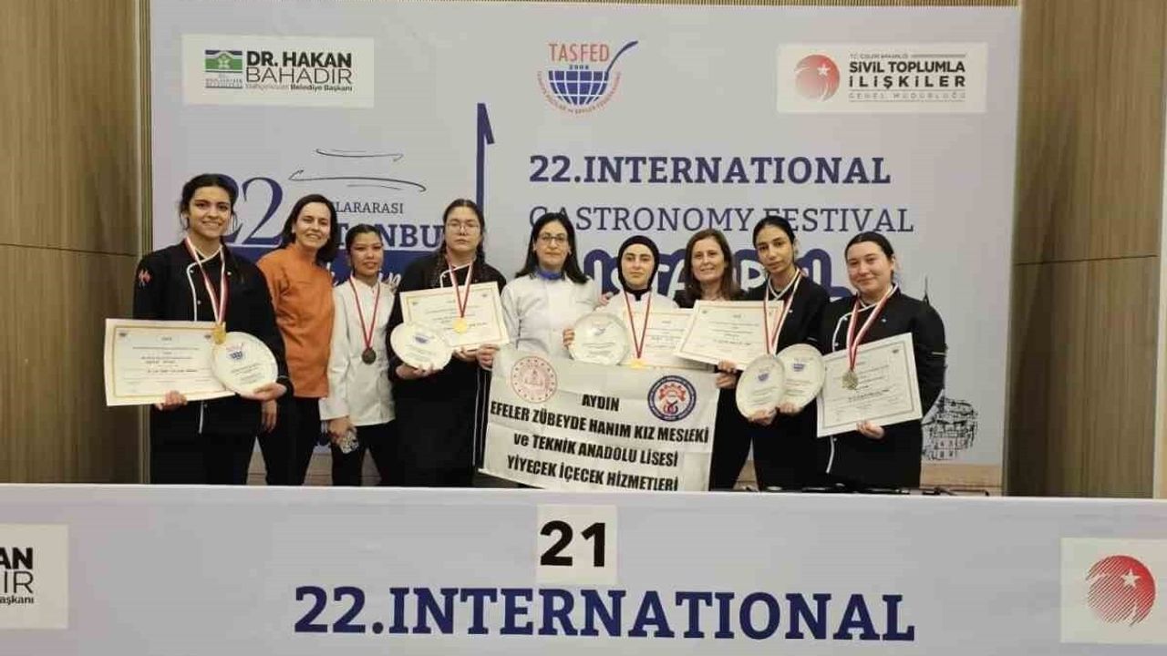 Efeler Zübeyde Hanım Kız Mesleki ve Teknik Anadolu Lisesi İstanbul'da 6 Madalya ile Döndü