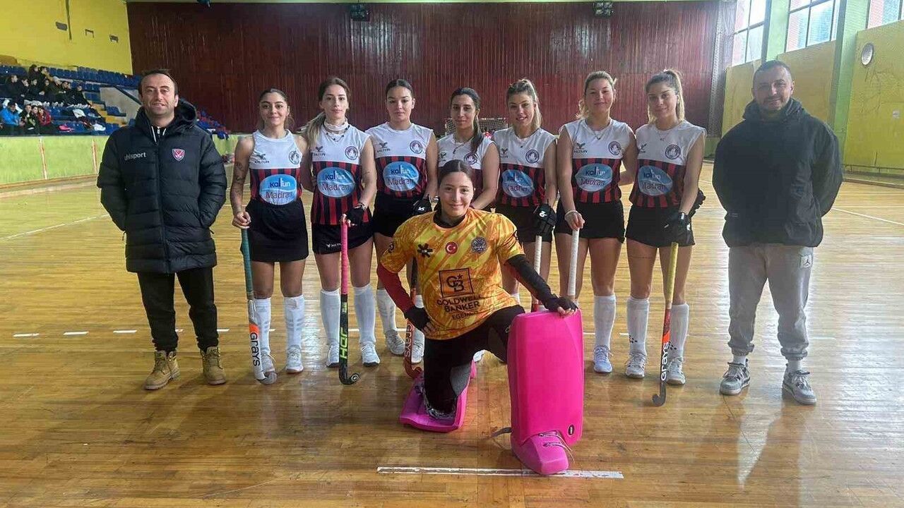 Ege Yıldızları Tiflis Kupası'nı Muğla'ya getirdi