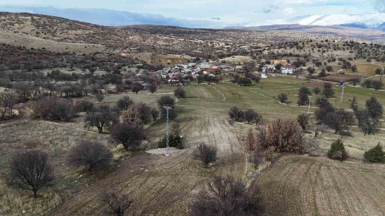 Elazığ Bademli Köyünde 20 Yıllık İçme Suyu Sorunu Çözüldü