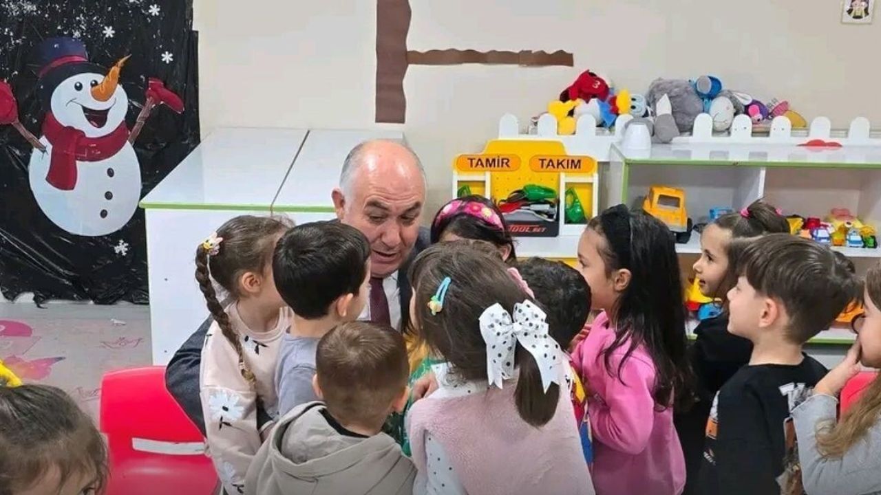 Emirdağ Milli Eğitim Müdürü Gürkan Emeksiz Merkez Anaokulunu Ziyaret Etti