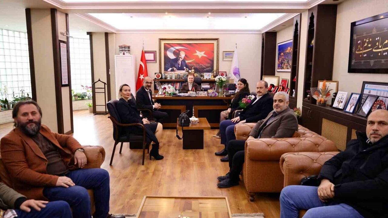 Emlak Danışmanları Birliği Heyeti Safranbolu Belediye Başkanı Köse'yi Ziyaret Etti