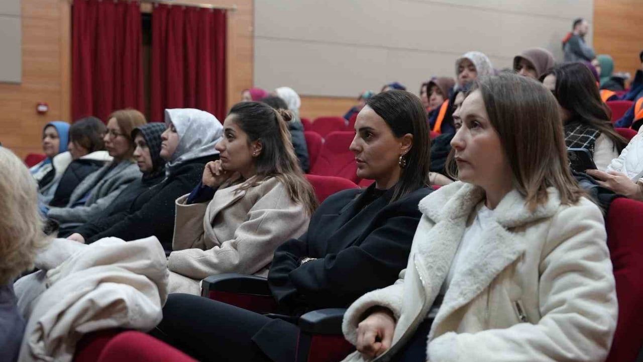 En İyi Narkotik Polisi Anne: Düzce Belediyesi'nde Farkındalık Eğitimi