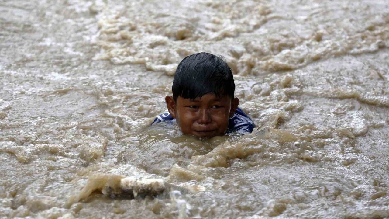 Endonezya’da Sumatra’daki sel: can kaybı 753’e yükseldi