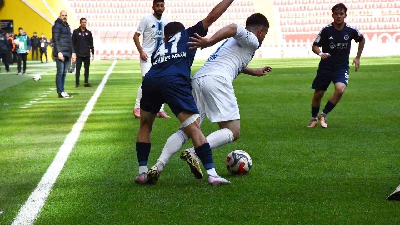 Erciyes 38 FK - Mazıdağı Fosfatspor: Ev Sahibi 1 Puanla Yetindi