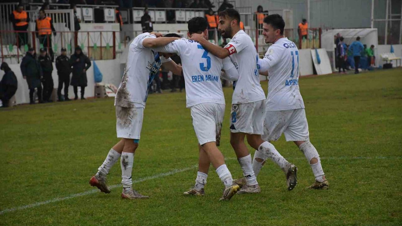 Erciyes 38 Futbol Kulübü ilk yarıda 15 maçta 17 gol attı