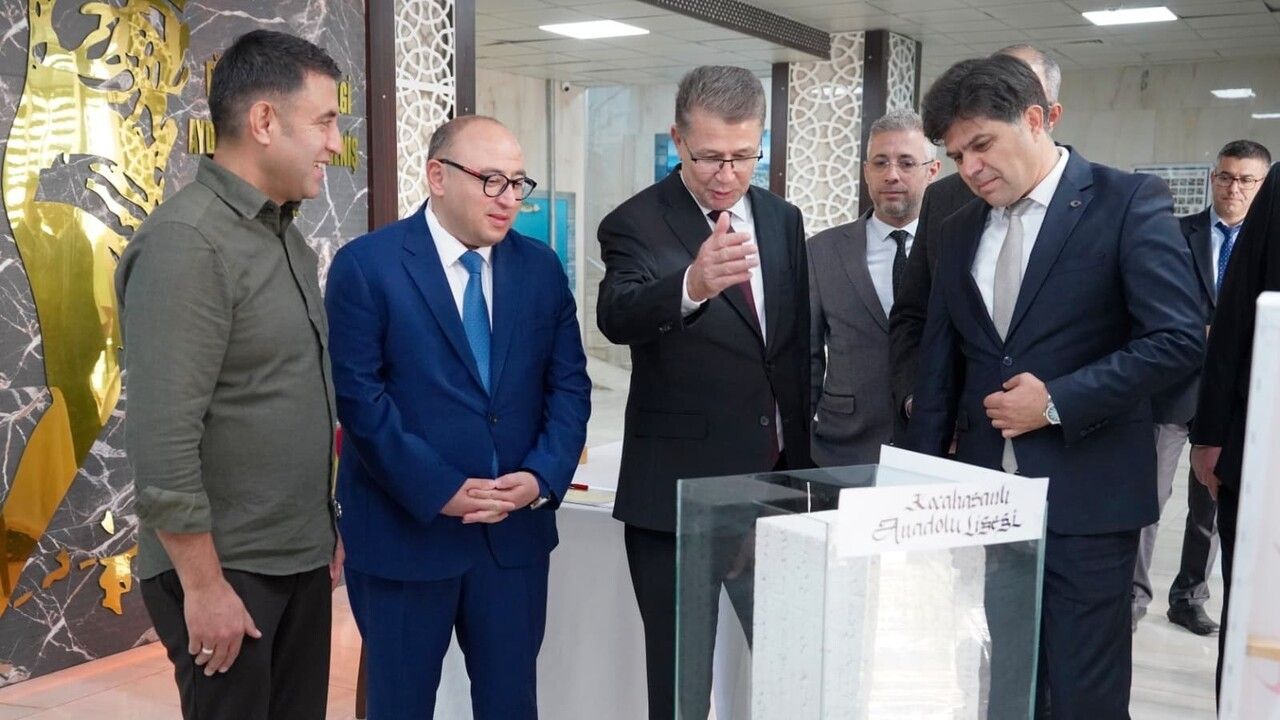 Erdemli'de 'Dilimizin Zenginlikleri' söyleşisi: Türkçe ve kültür ön planda