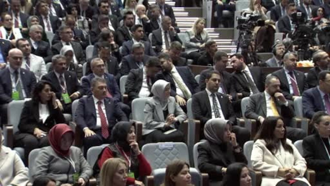 Erdoğan: Muhalefetin projeleri yok, gündemi adaletten kaçırmak