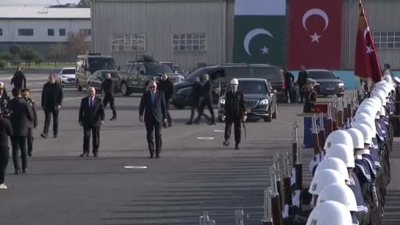 Erdoğan: Türkiye, deniz platformları ve savunma sanayinde gücünü gösterdi