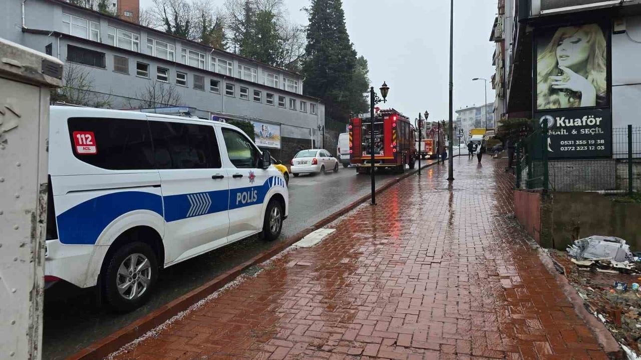 Ereğli'de 2’No’lu Sağlık Ocağı deposunda yangın paniği