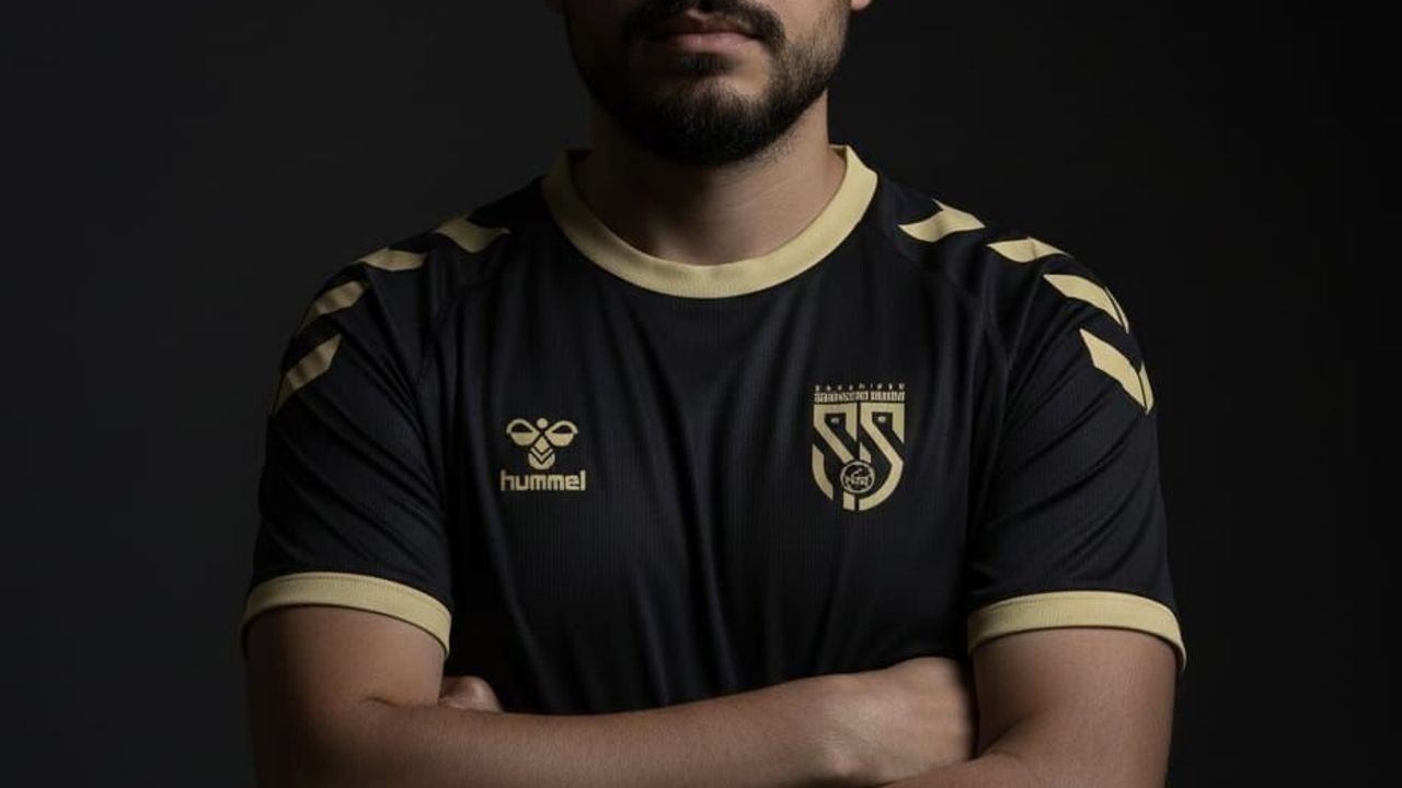 Eren Torbalı yeniden Kocasinan Şimşekspor'da