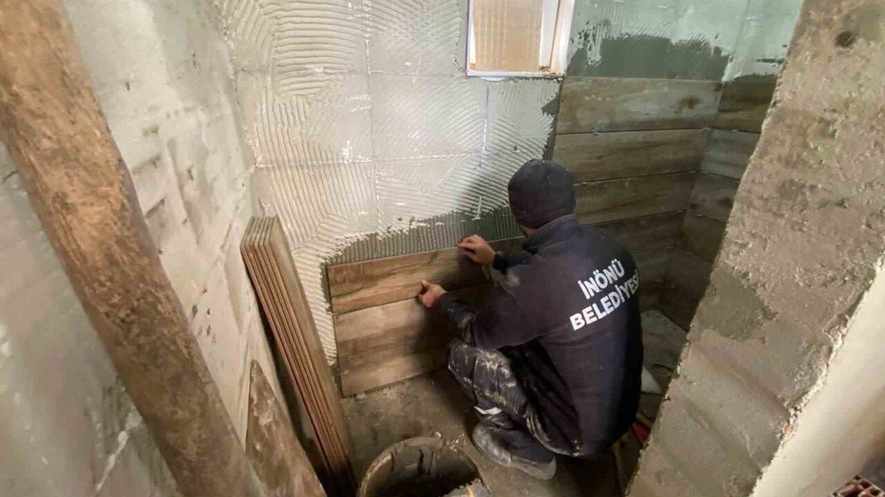 Erenköy Mahallesi'nde cami tuvaletleri yenilendi