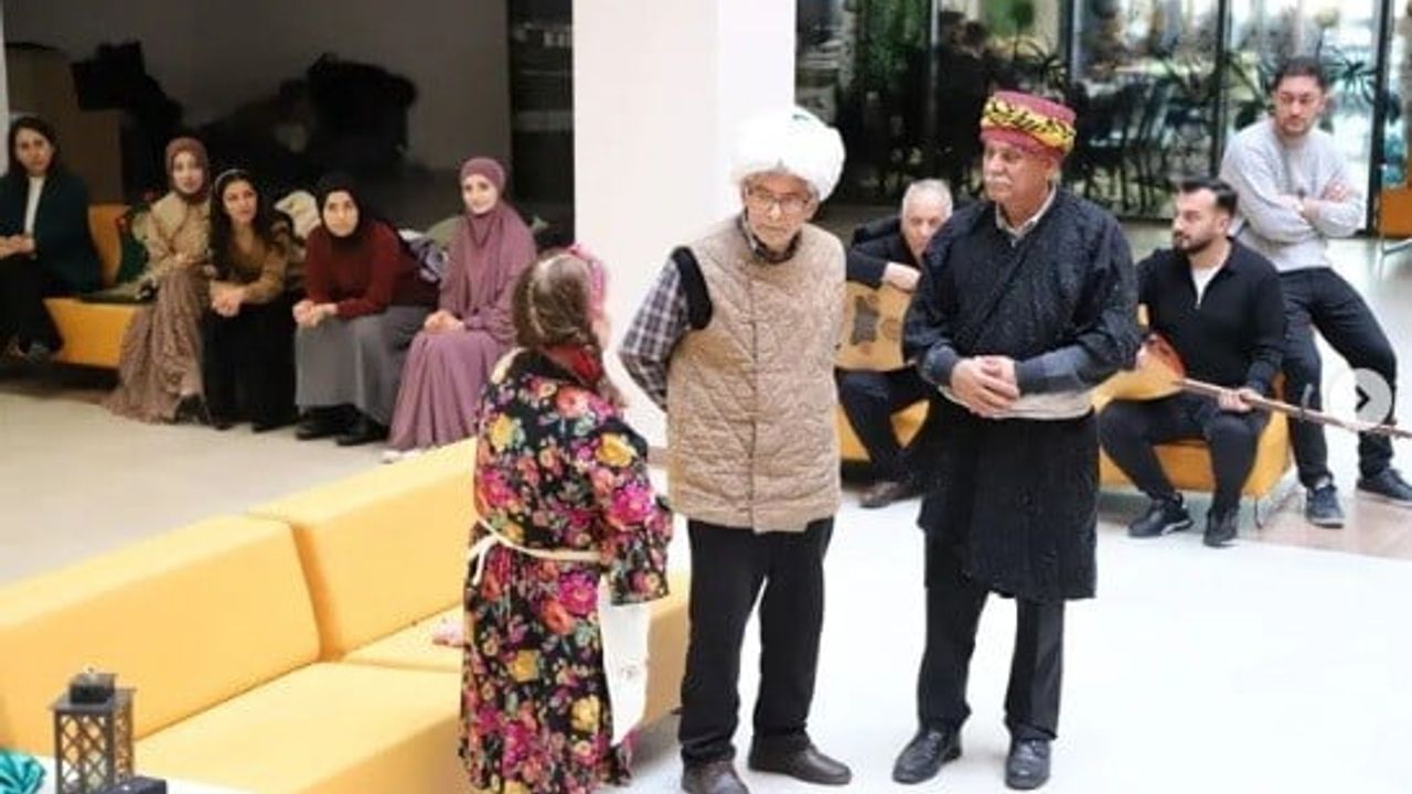 Erzincan'da Kuşaklararası Masal ve Tiyatro Etkinliği