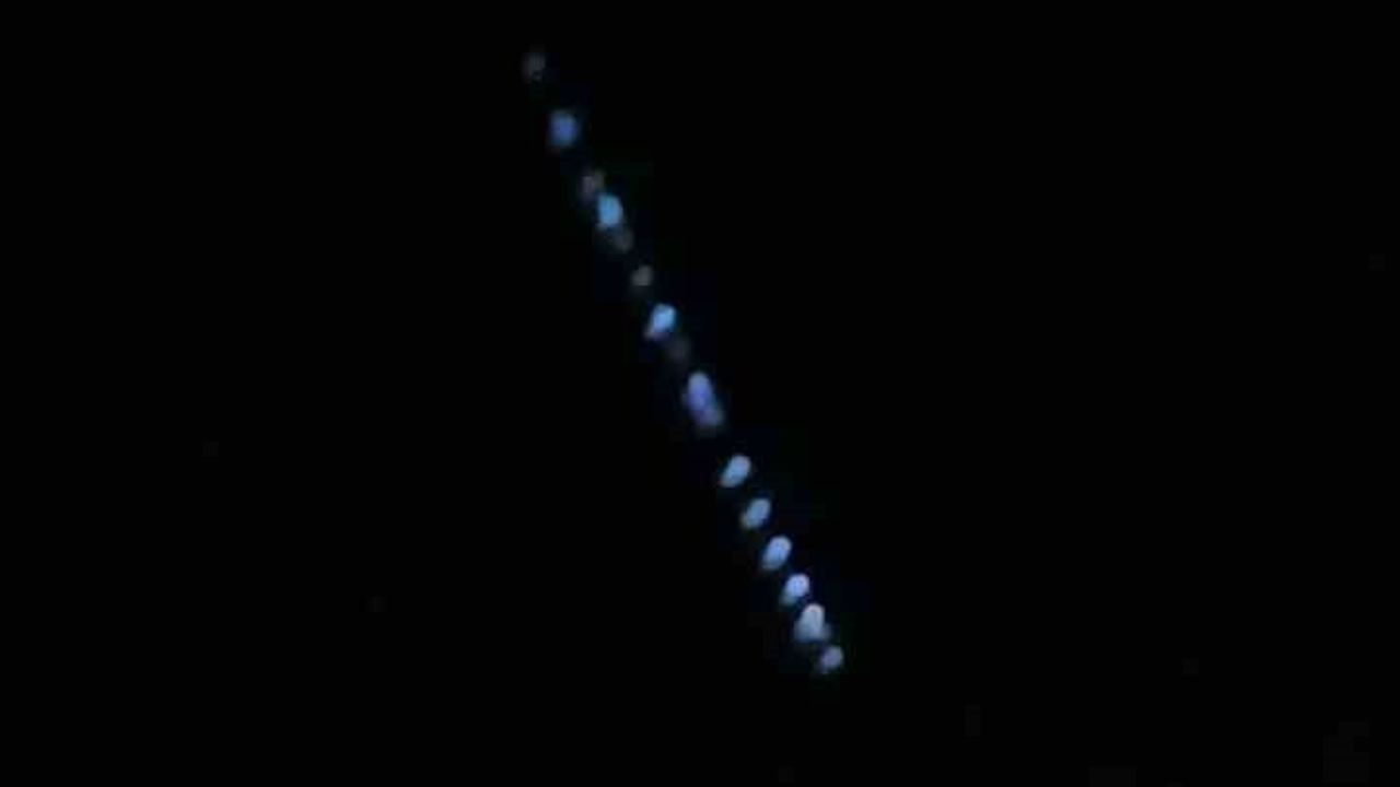 Erzincan Üzümlü semalarında Starlink uyduları gözlendi