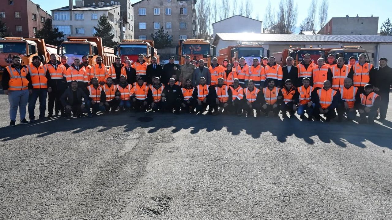 Erzurum’da karla ve buzla mücadele sezonu dualarla açıldı