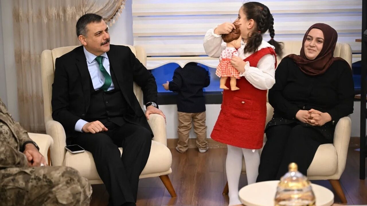 Erzurum Valisi Çiftçi'den Şehit Polis Kırık'ın Ailesine Ziyaret