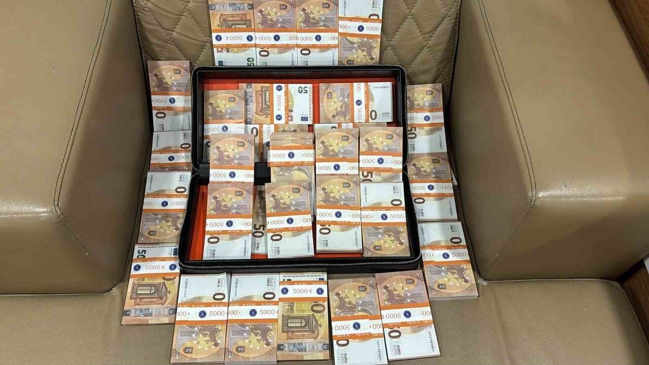 Esenyurt’ta sahte euro operasyonu: 150 bin avro ele geçirildi