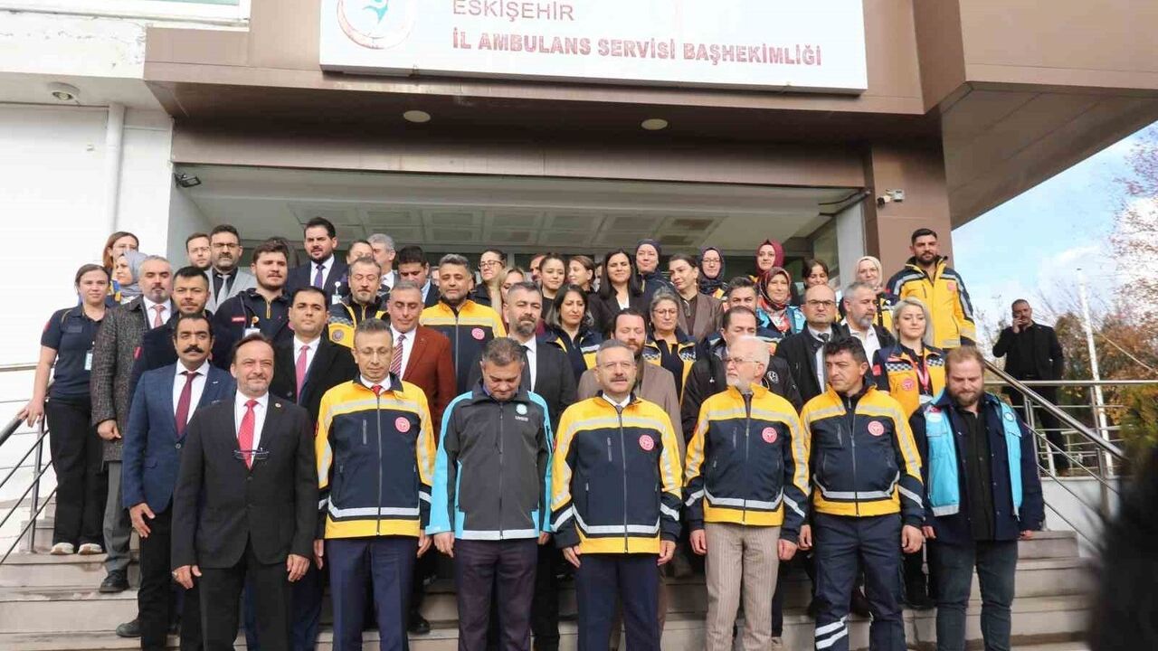 Eskişehir'de ambulanslar şehir içi vakalara ortalama 5,7 dakikada ulaşıyor