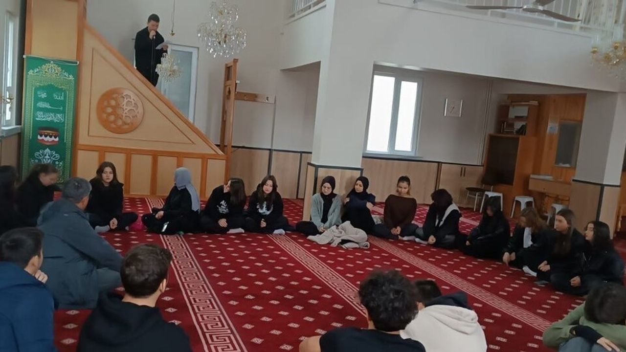 Eskişehir'de ÇEDES ile öğrenciler cami ve okullarda manevi değerleri öğrendi