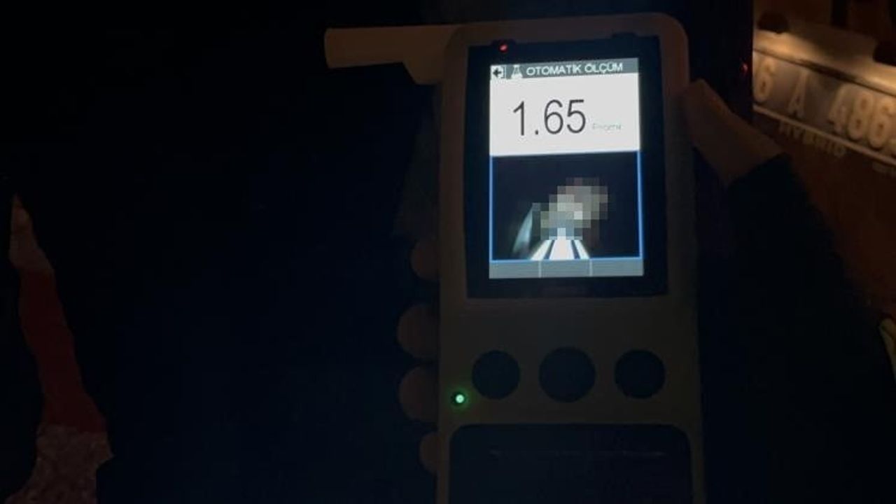 Eskişehir'de 'Dur' ihtarına uymayan ehliyetsiz ve alkollü sürücüye 43 bin 890 TL ceza