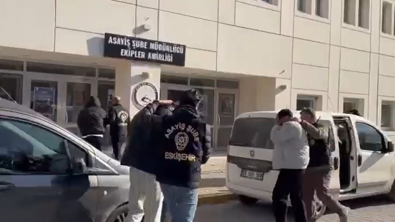 Eskişehir'de evden kombi hırsızlığı: 5 şüpheliden 4’ü tutuklandı